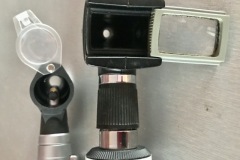 Otoscopes heads, 1. bulb in lume, 2. fibreoptic.